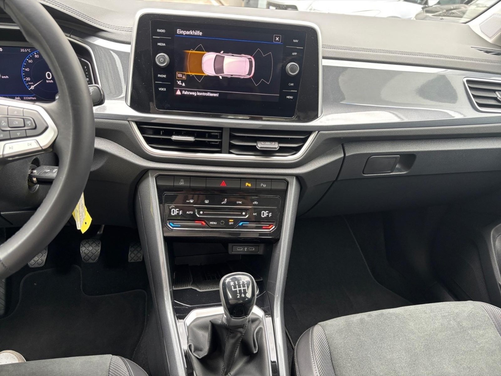 Volkswagen T-Roc 1.0 tsi style 115cv - 18