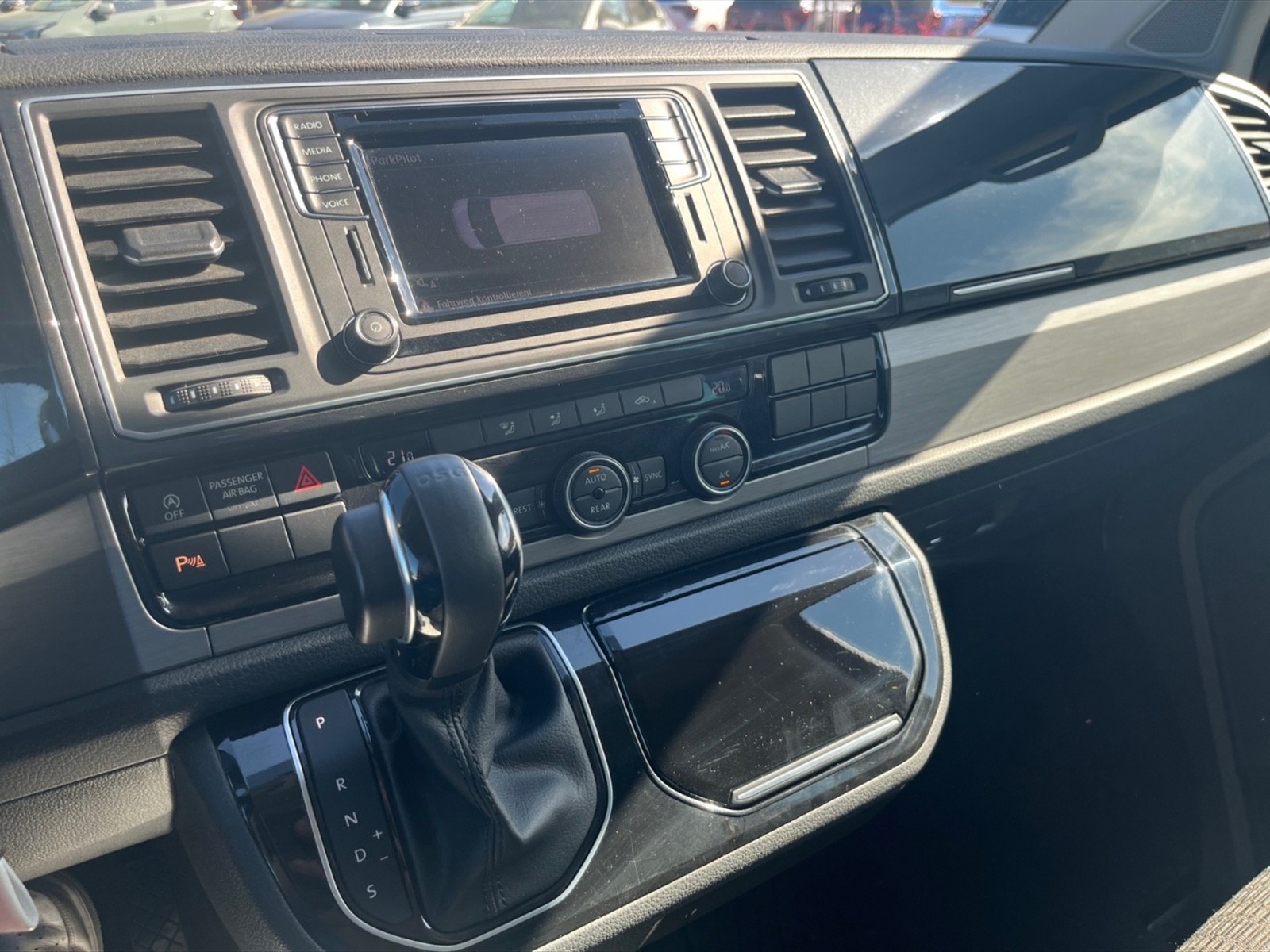 Volkswagen T6 Multivan 2.0 tdi tech 150cv dsg - 19