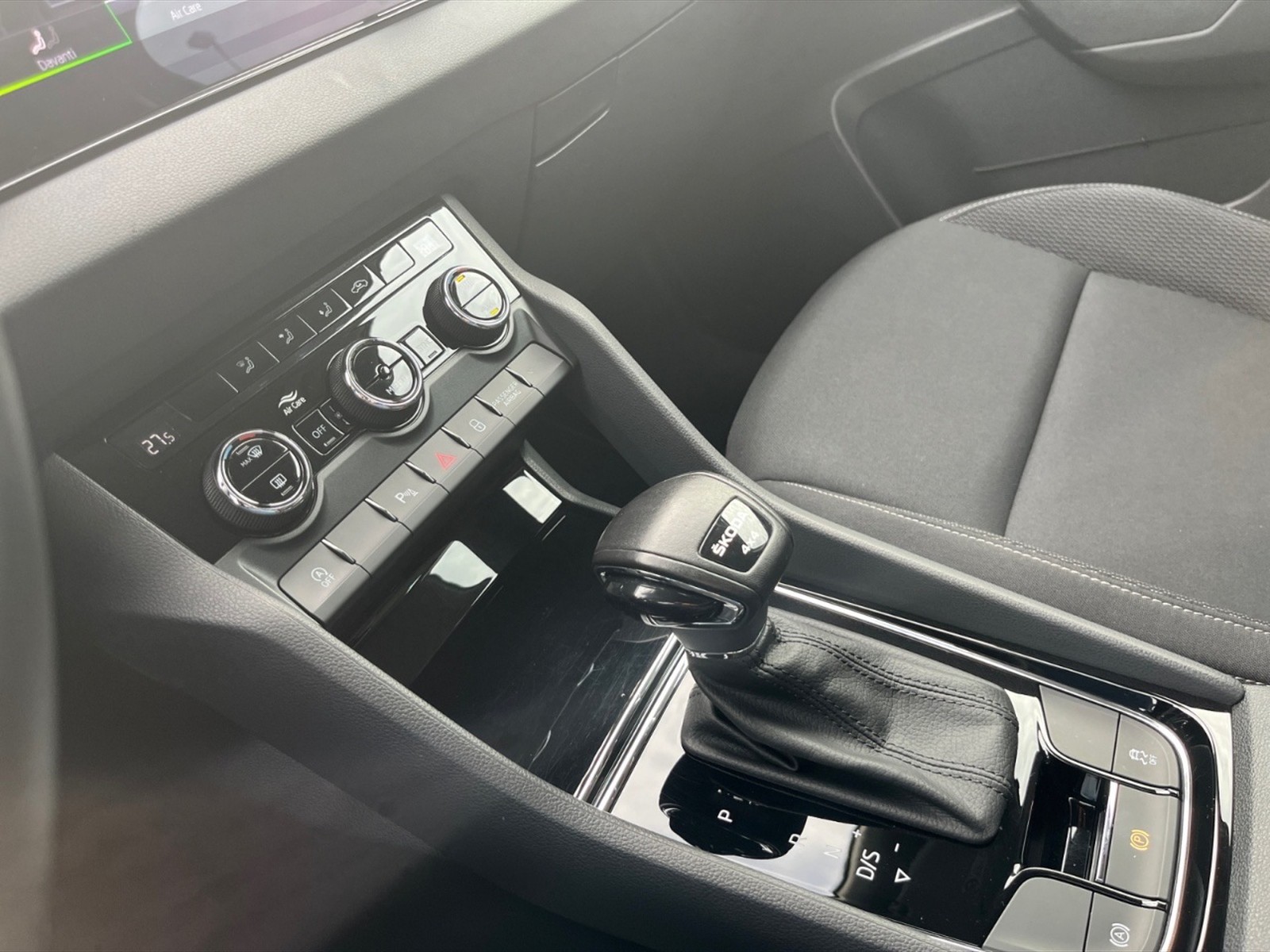 Skoda Karoq 2.0 tdi executive 4x4 150cv dsg - 21