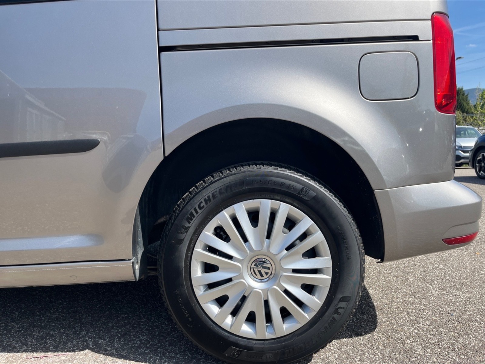 Volkswagen Caddy 1.0 tsi 102cv plus e6 - 24