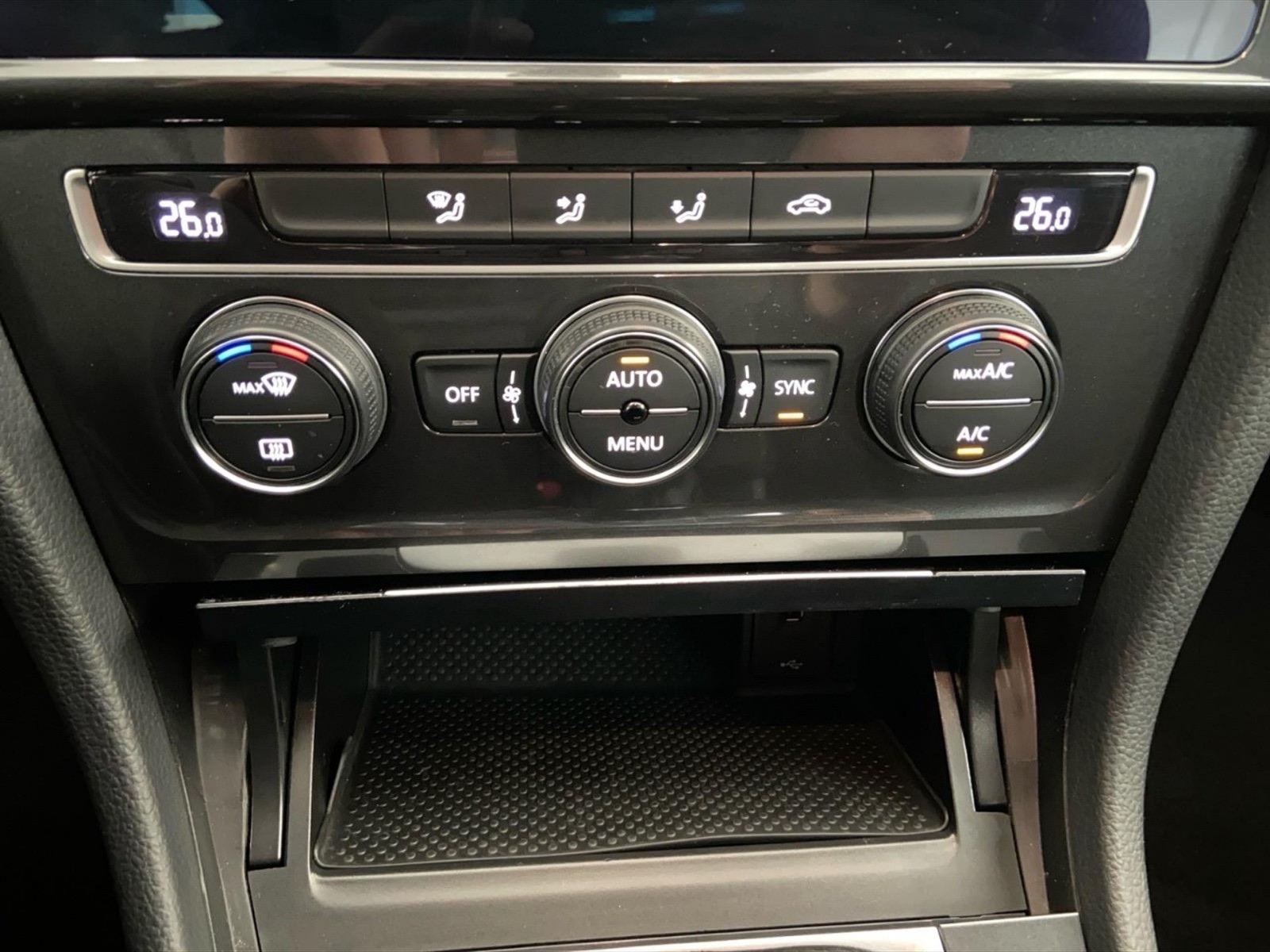 Volkswagen Golf 5p 1.0 tsi trendline tech&sound pack 115cv - 23