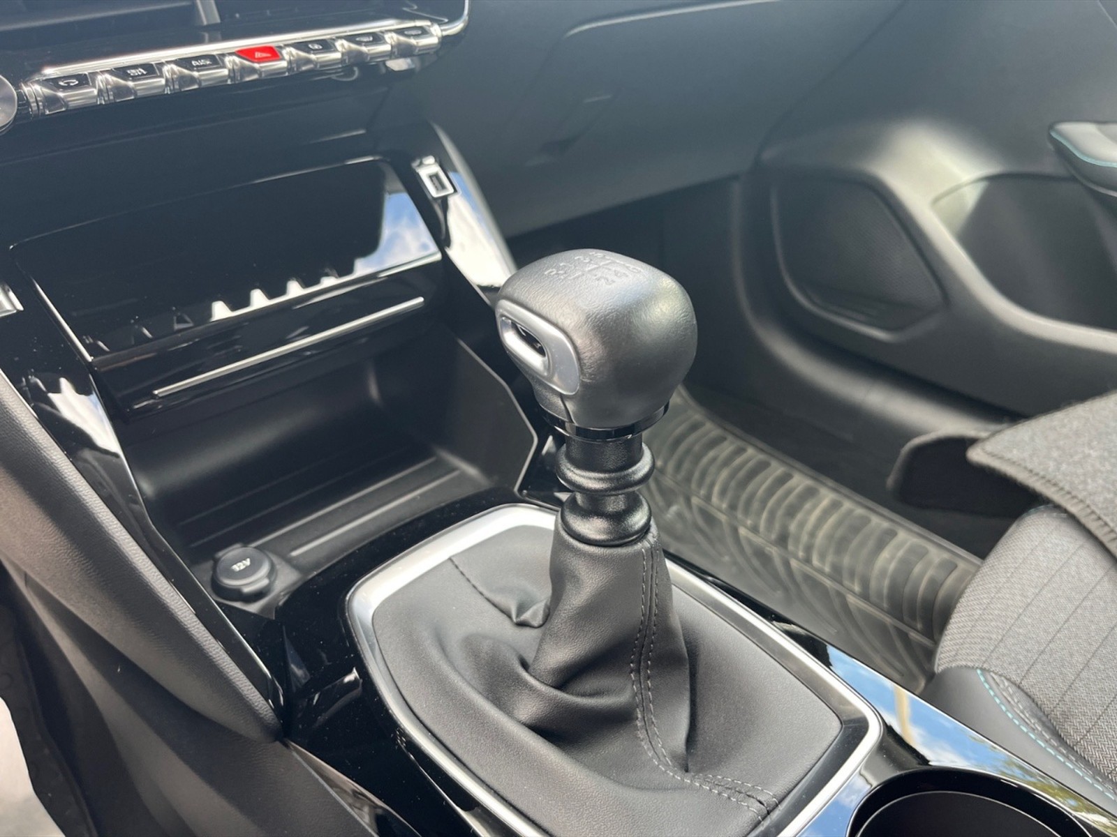 Peugeot 208 1.2 puretech allure pack s&s 100cv - 21