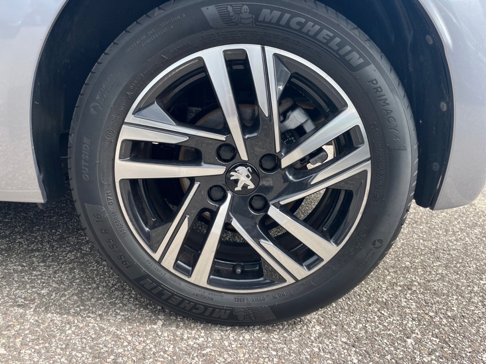Peugeot 208 1.2 puretech allure pack s&s 100cv - 23