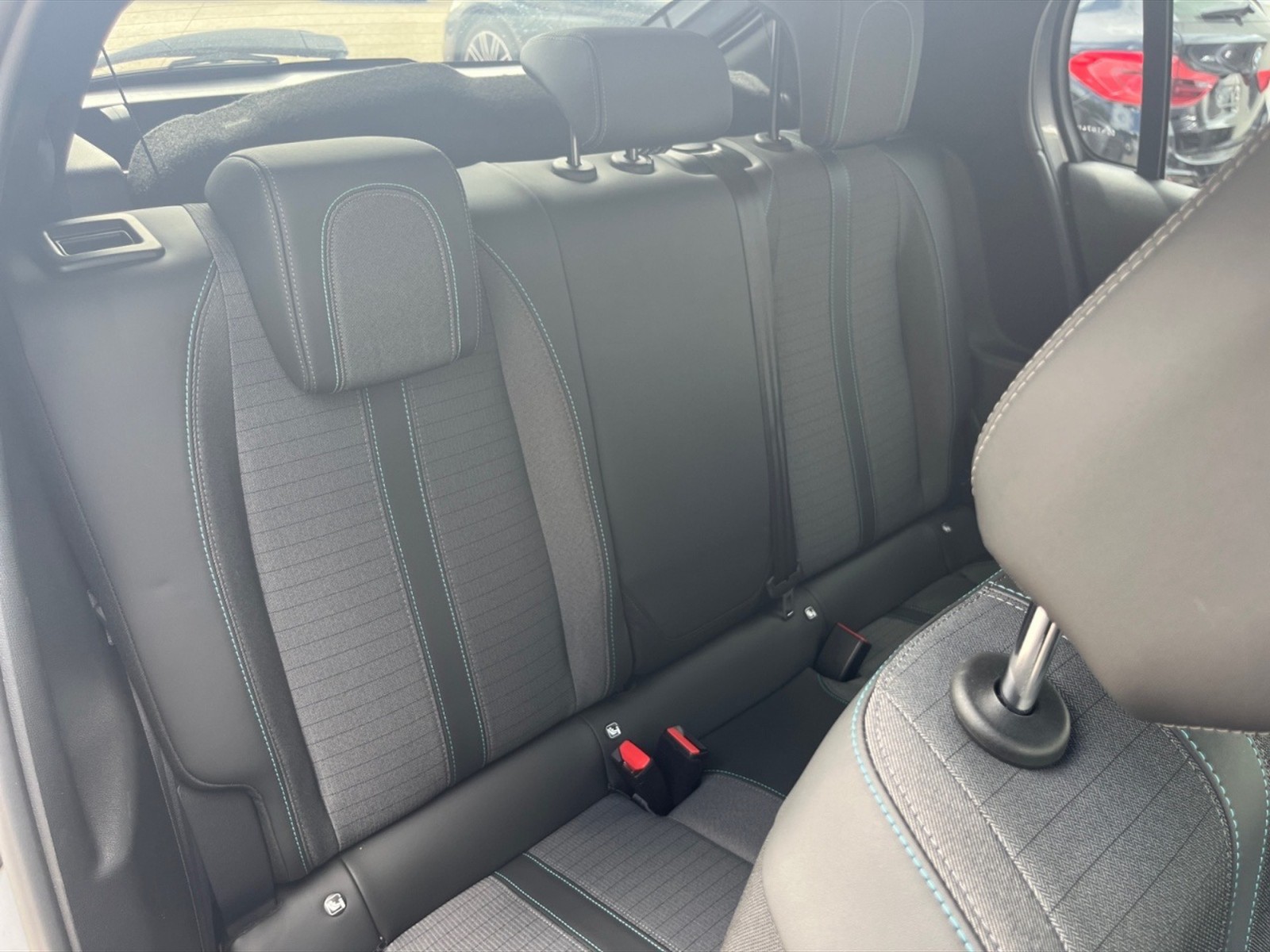 Peugeot 208 1.2 puretech allure pack s&s 100cv - 9