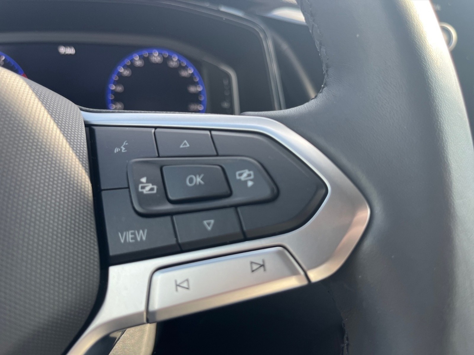 Volkswagen T-Roc 1.5 tsi style dsg - 16