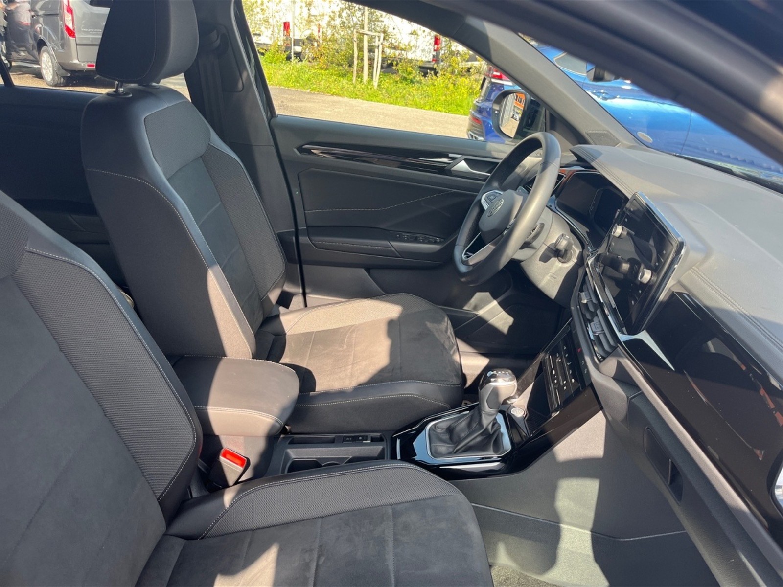 Volkswagen T-Roc 1.5 tsi style dsg - 9