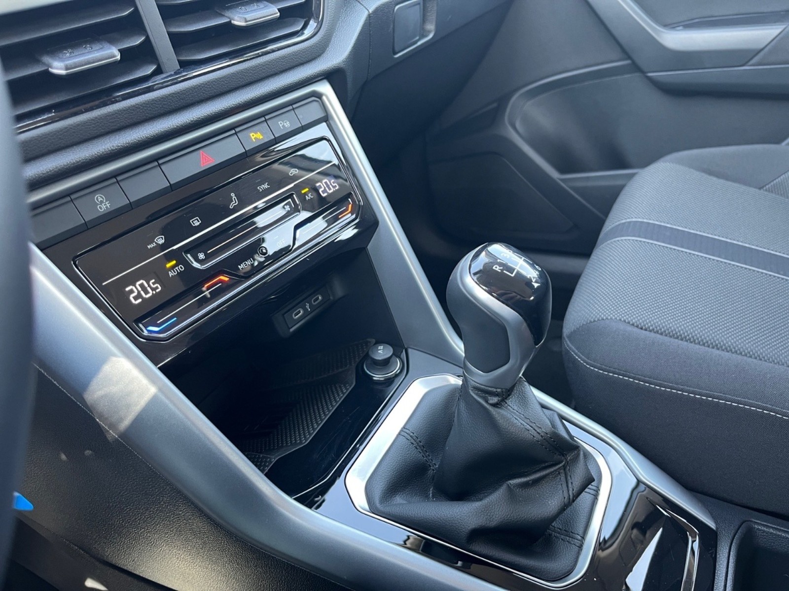 Volkswagen T-Roc 2.0 tdi life 115cv - 23