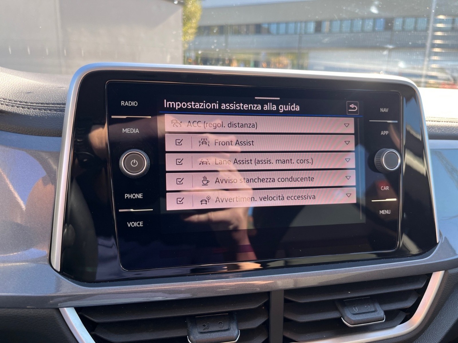 Volkswagen T-Roc 1.0 tsi style 115cv - 19