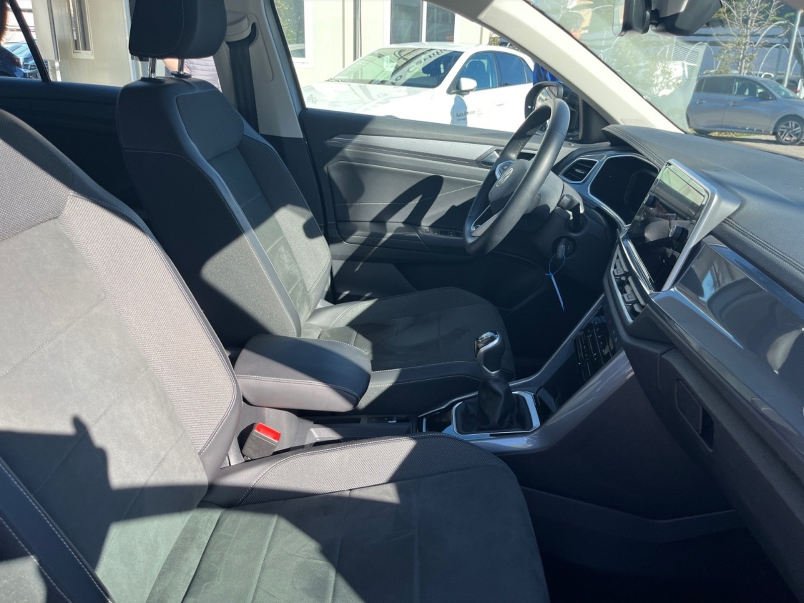 Volkswagen T-Roc 1.0 tsi style 115cv - 9