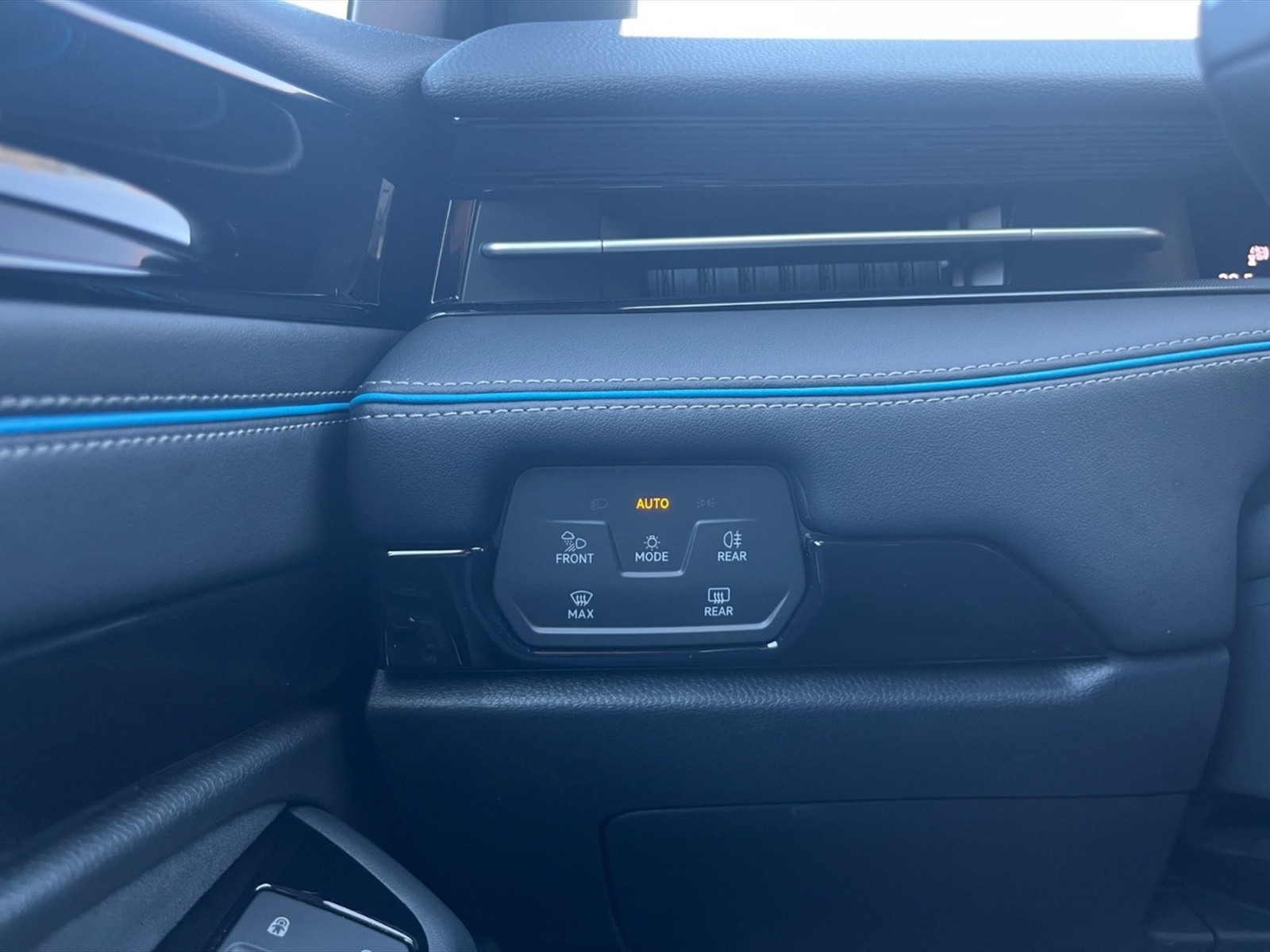Volkswagen ID.7 77 kwh pro 285cv - 19
