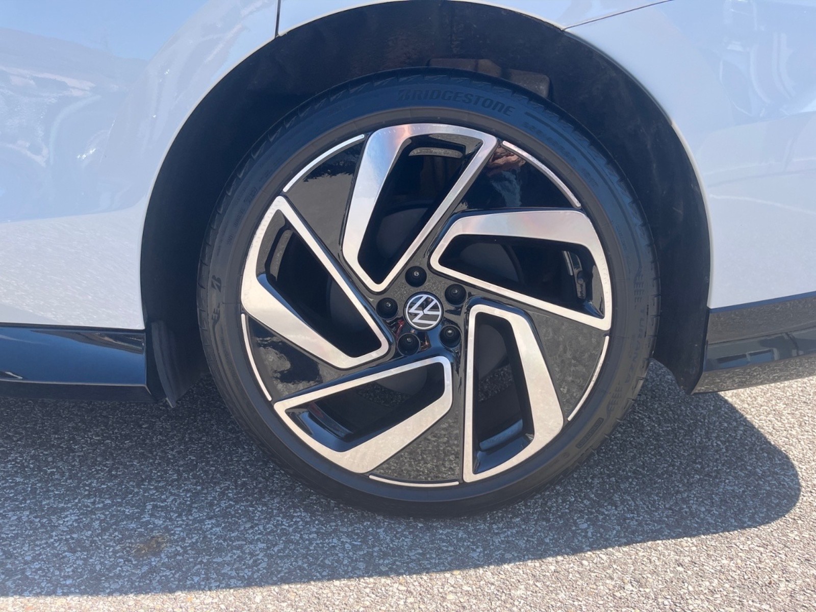 Volkswagen ID.7 77 kwh pro 285cv - 24