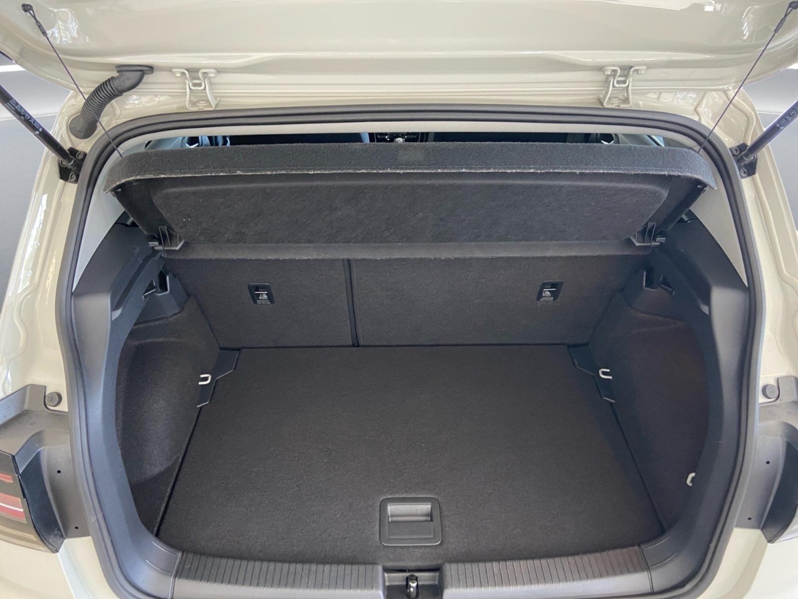 Volkswagen T-Cross 1.0 tsi advanced 110cv - 12