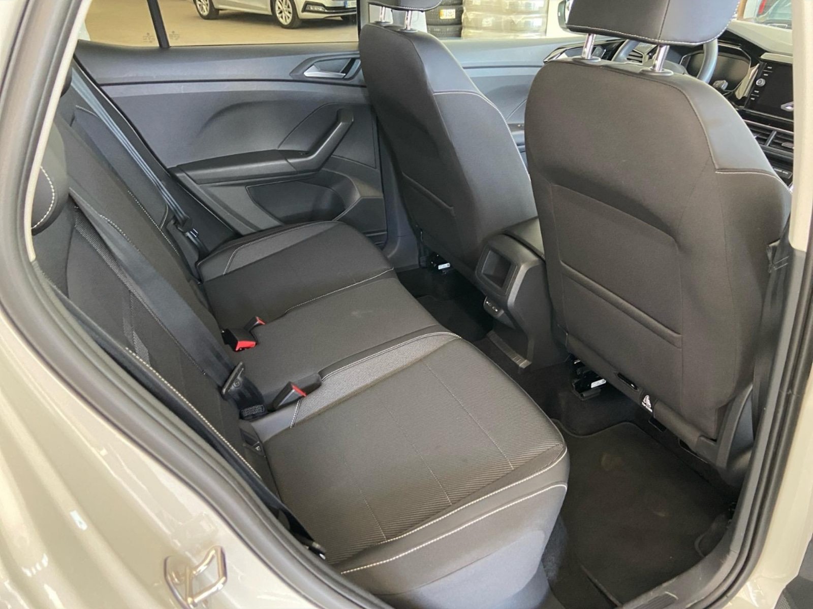 Volkswagen T-Cross 1.0 tsi advanced 110cv - 10