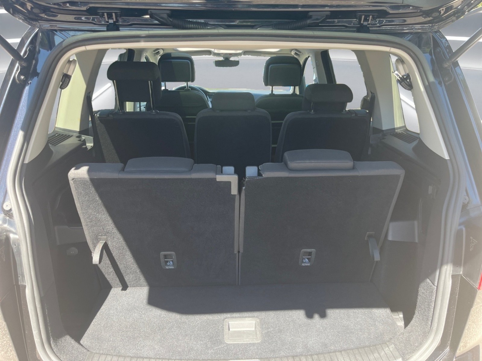 Volkswagen Touran 2.0 tdi business dsg - 12