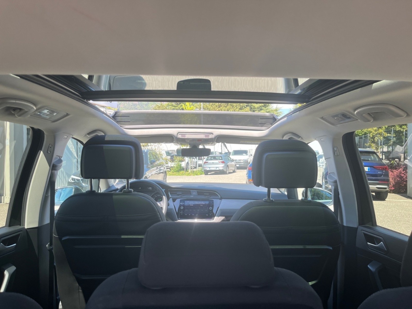 Volkswagen Touran 2.0 tdi business dsg - 13
