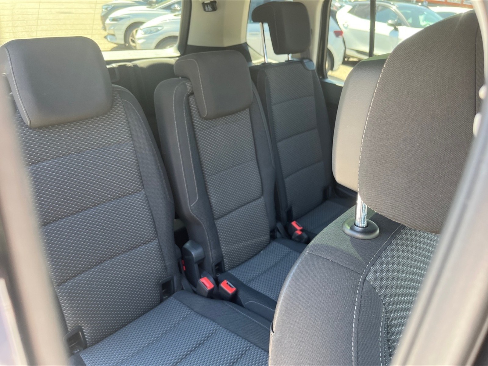 Volkswagen Touran 2.0 tdi business dsg - 10