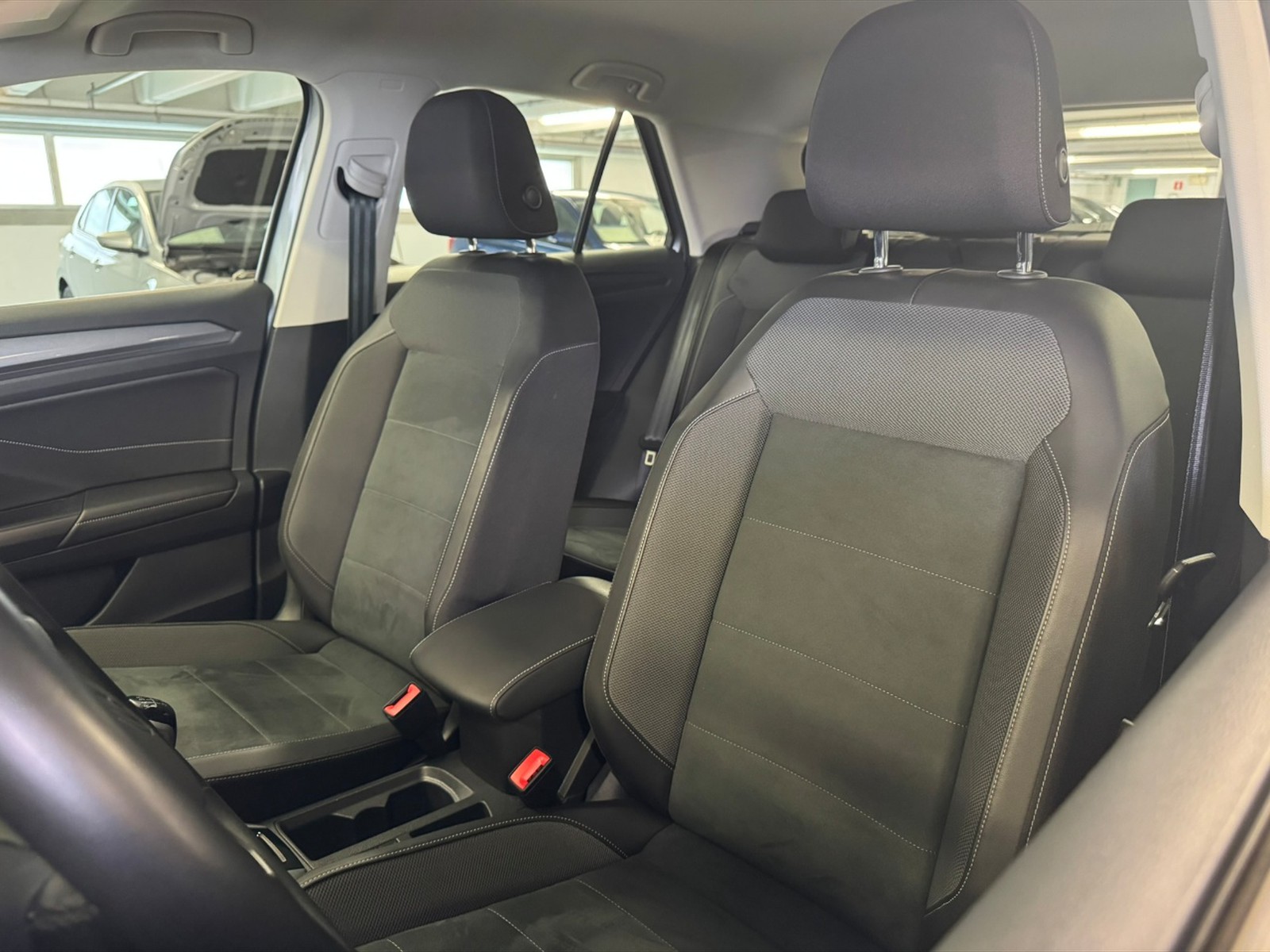 Volkswagen T-Roc 1.0 tsi style 115cv - 18