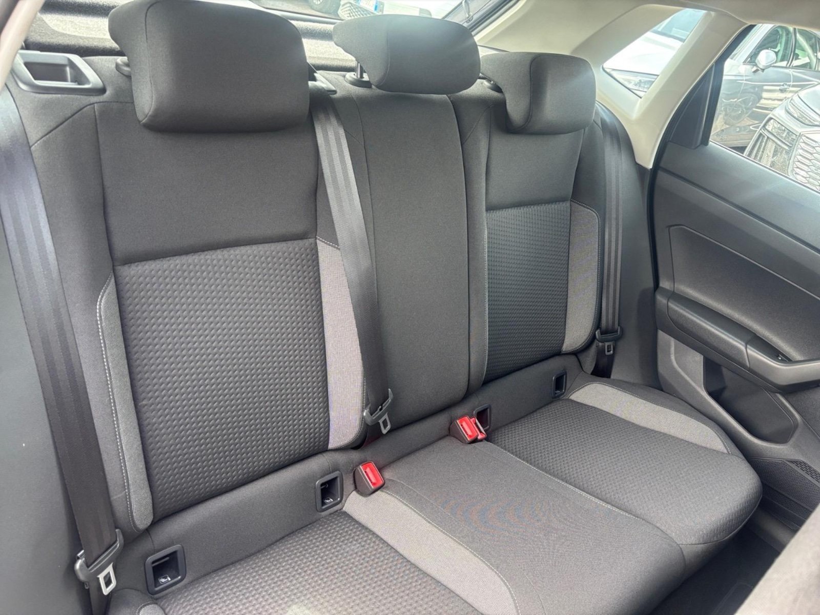 Volkswagen Polo 1.0 tsi life 95cv - 10