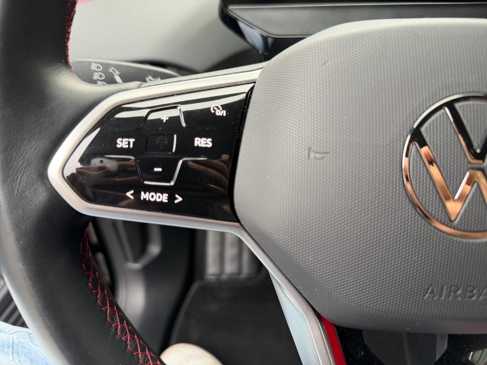 Volkswagen ID.5 77 kwh gtx 4motion 299cv - 13
