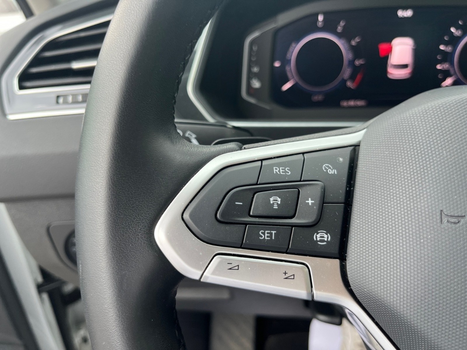 Volkswagen Tiguan 1.4 tsi eh elegance dsg - 13