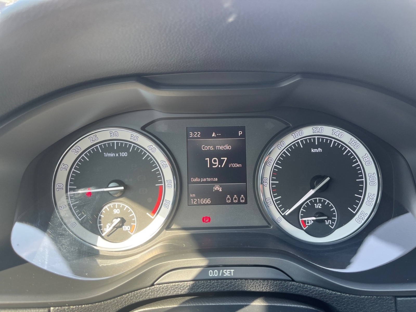 Skoda Karoq 2.0 tdi evo ambition 4x4 150cv dsg - 15