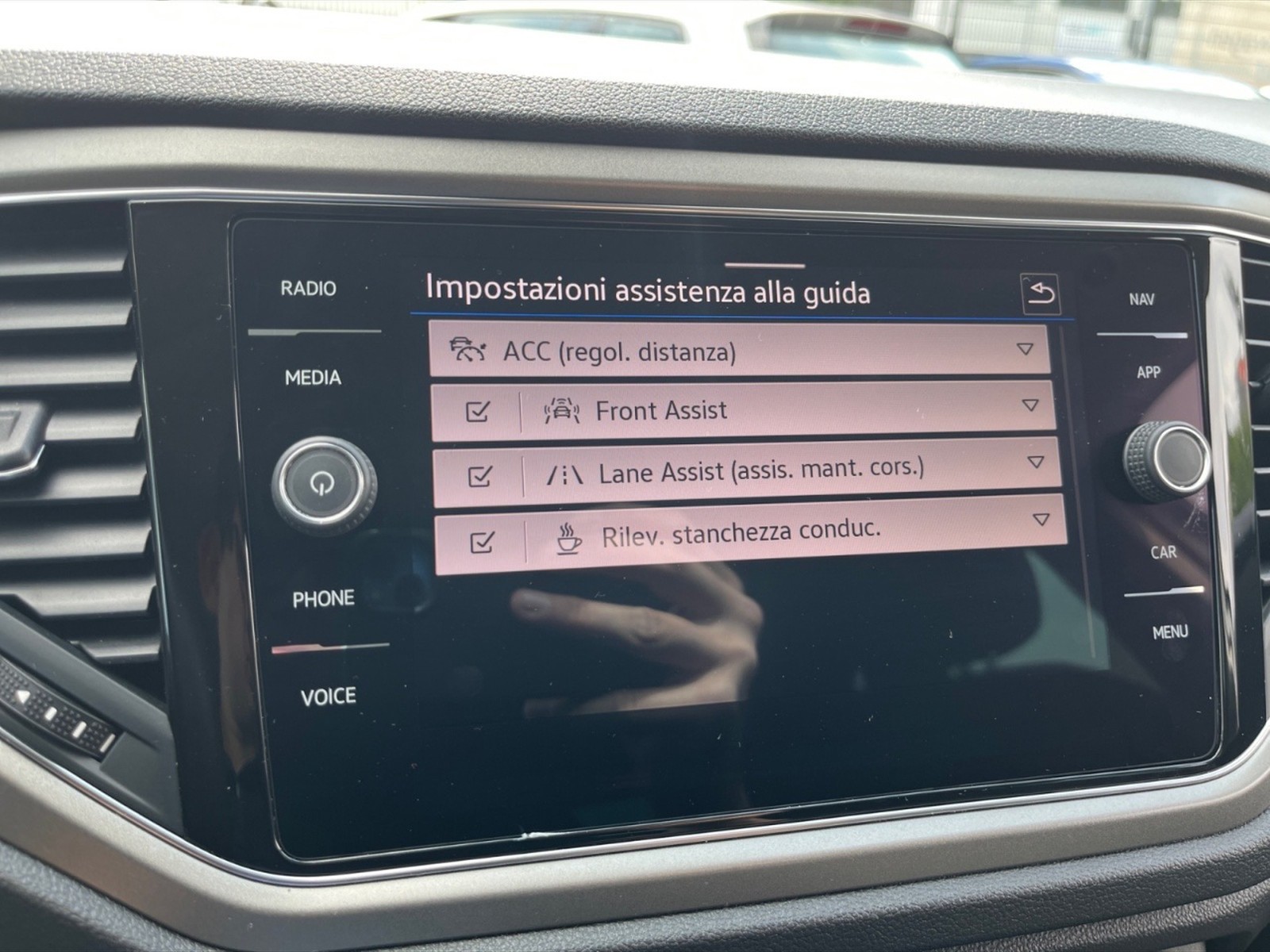 Volkswagen T-Roc 1.0 tsi style 110cv - 18