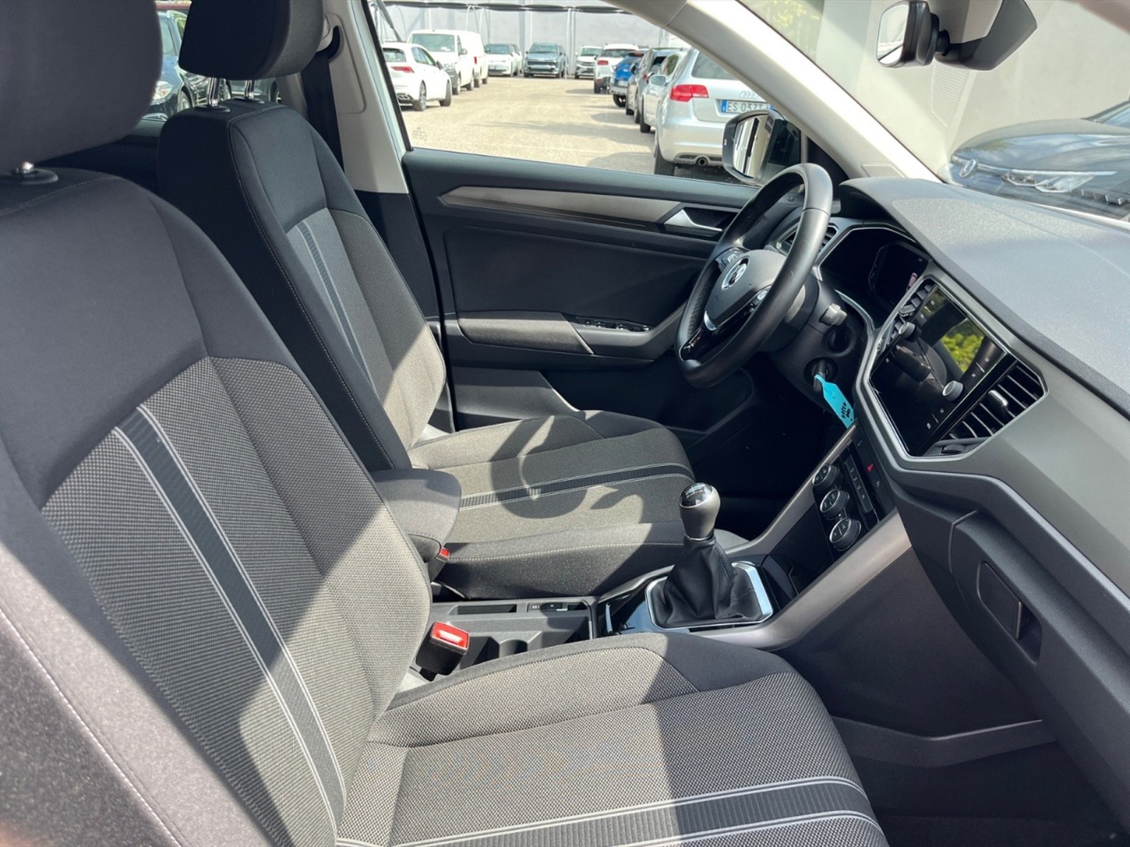 Volkswagen T-Roc 1.0 tsi style 110cv - 9