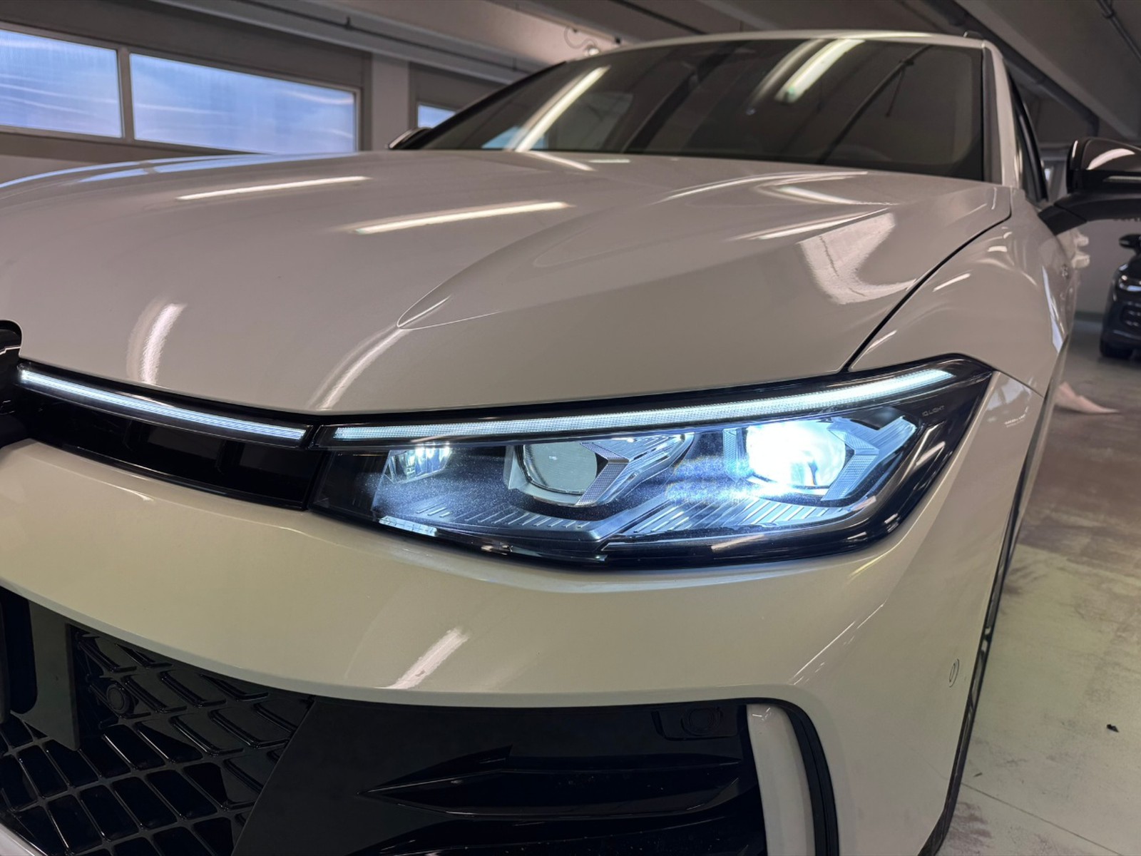 Volkswagen Passat 2.0 tdi scr r-line plus 4motion 193cv dsg - 26