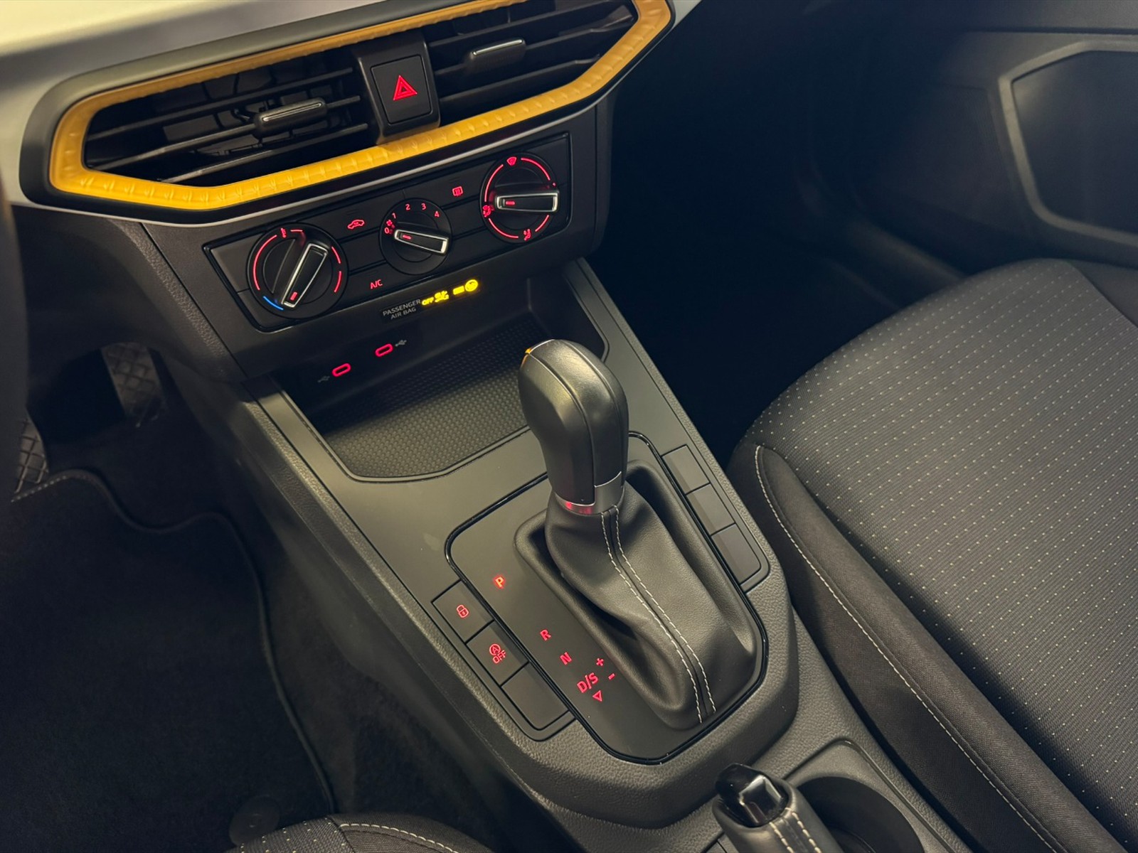 Seat Ibiza 1.0 ecotsi style 115cv dsg - 18