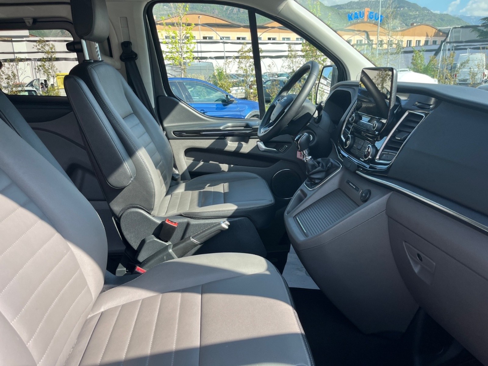 Ford Transit 320 2.0 tdci 170cv titanium l1h1 auto e6.2 - 8