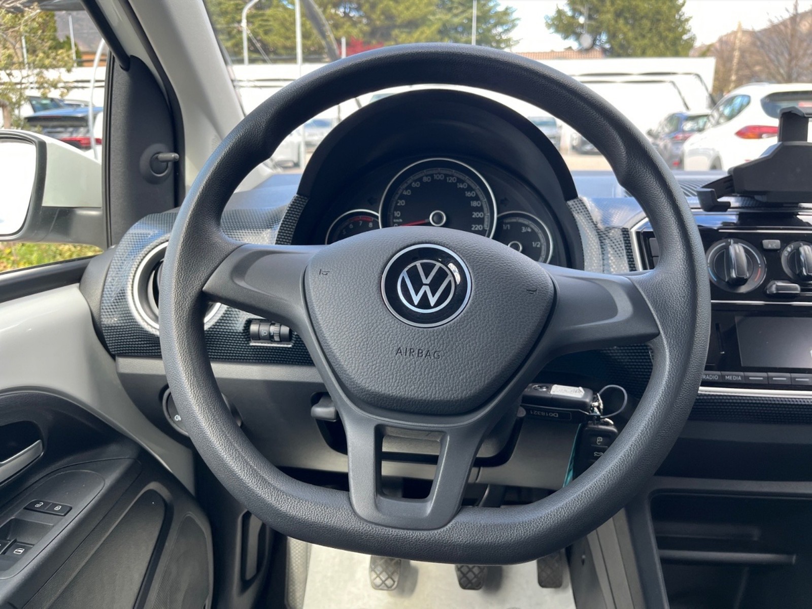 Volkswagen up! 5p 1.0 evo move 65cv - 8