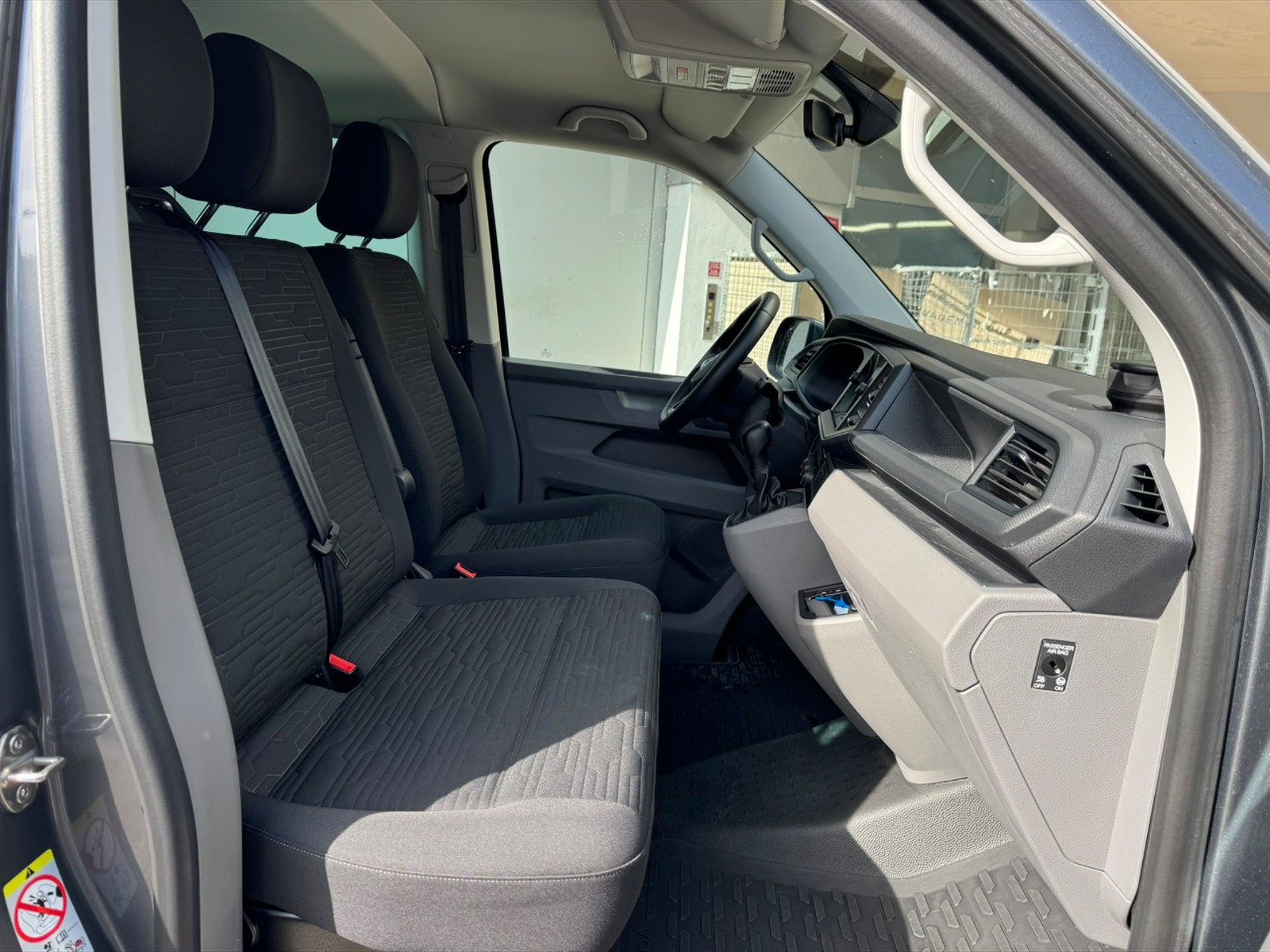 Volkswagen T6.1 Caravelle 2.0 tdi 150cv cruise p.c. dsg7 - 9