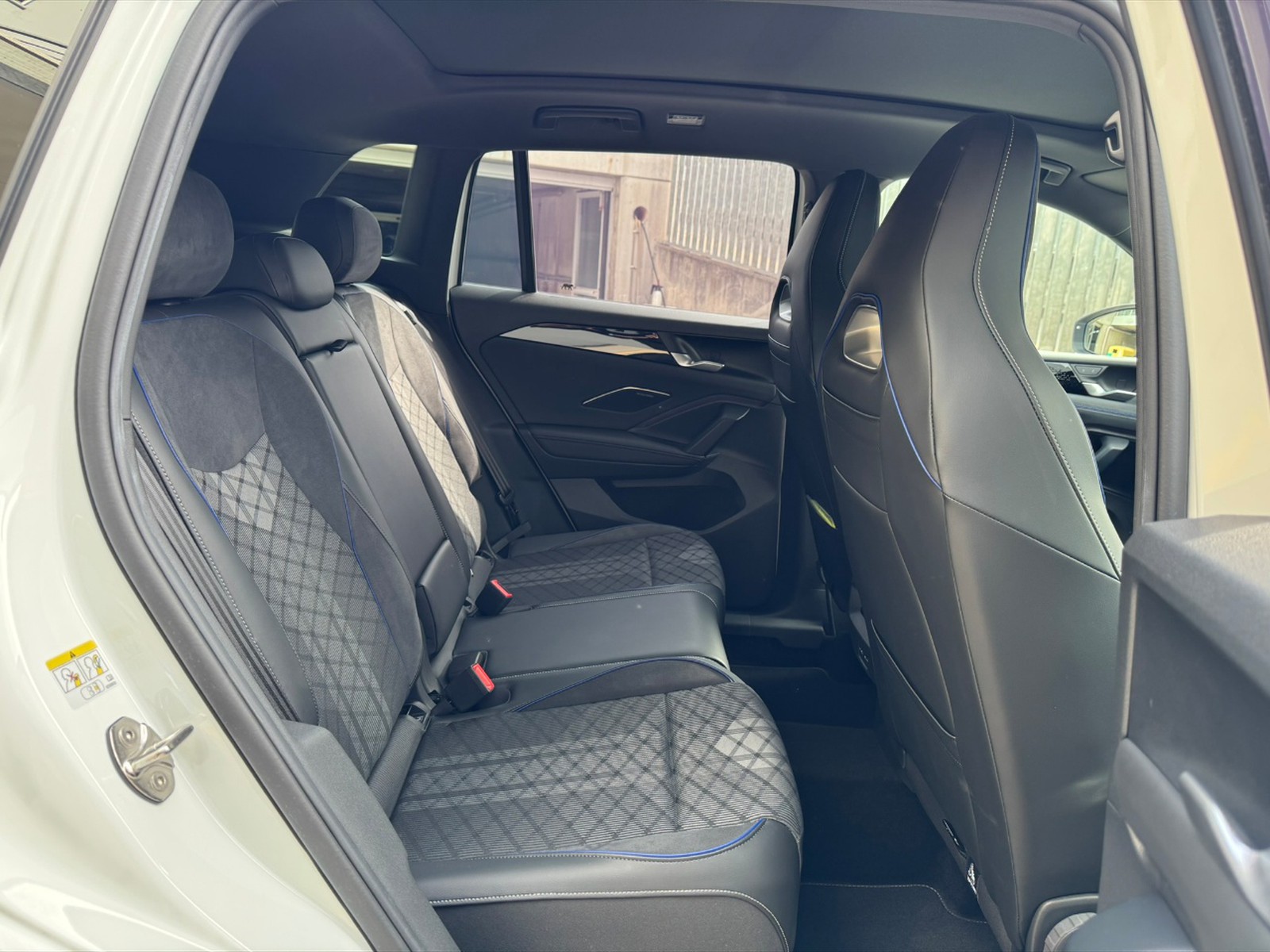 Volkswagen Tiguan 2.0 tdi r-line 4motion 193cv dsg - 10