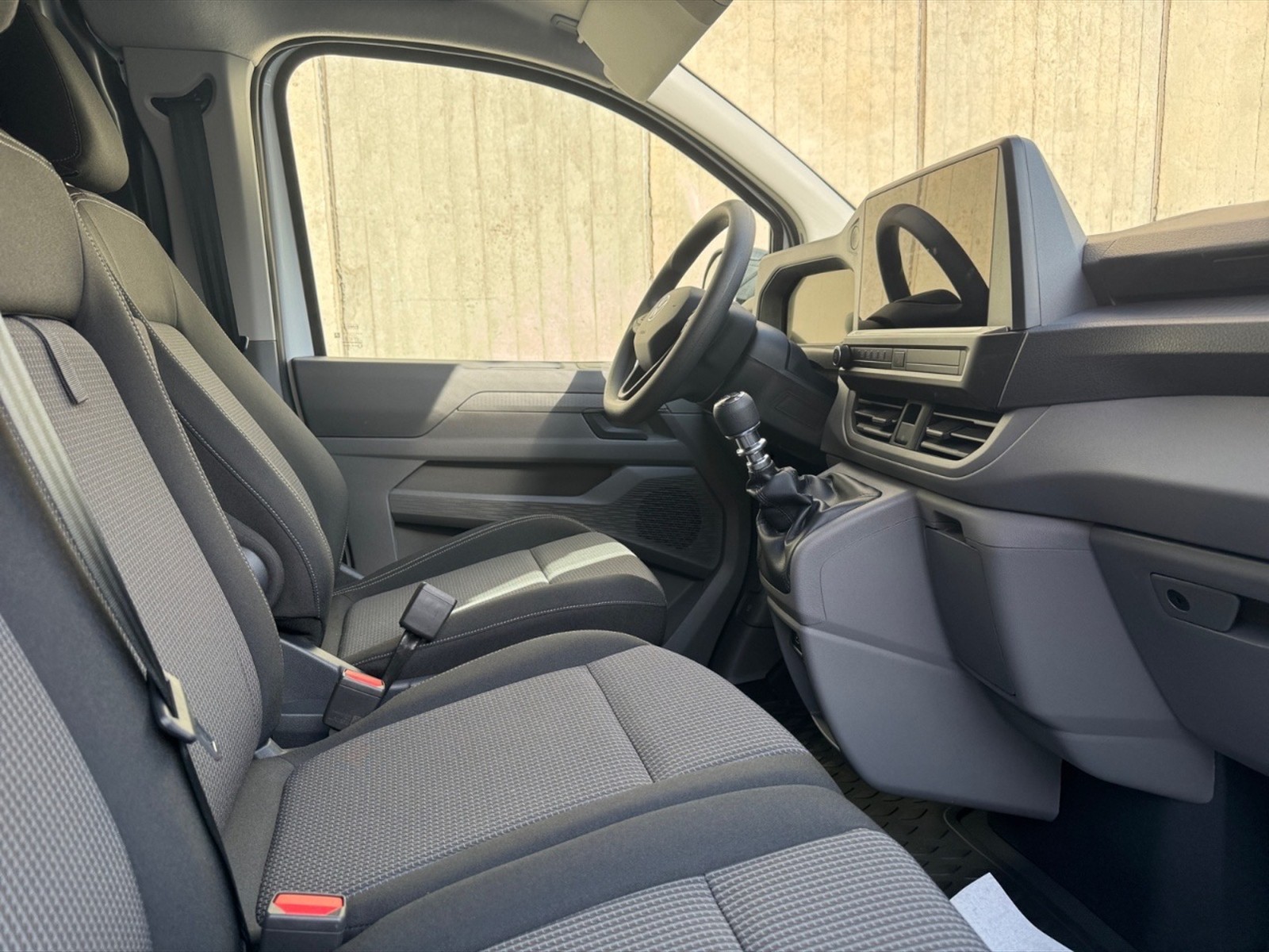 Volkswagen VIC T7 Transporter t7 28 2.0 tdi 110cv l1 - 8