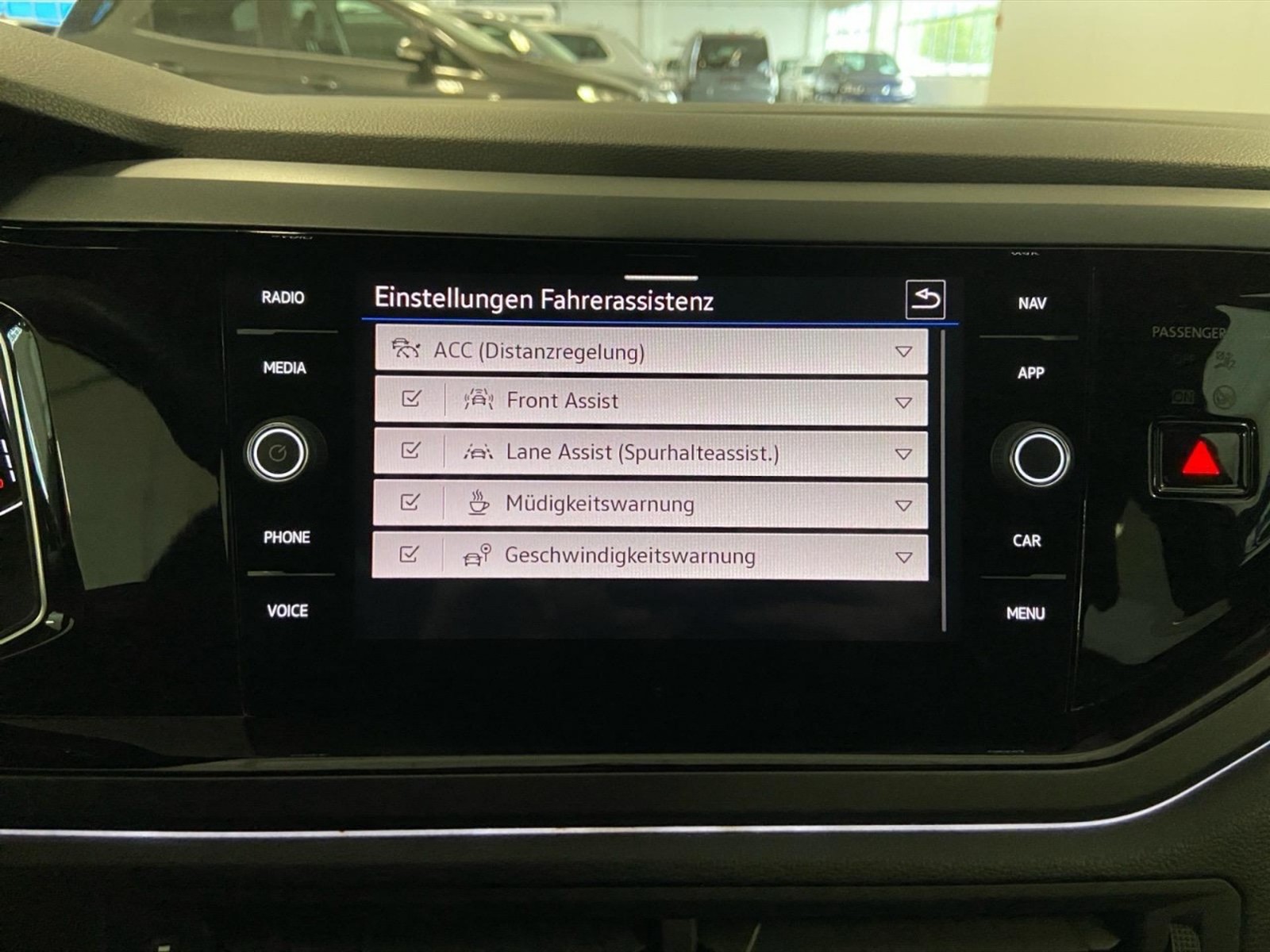 Volkswagen Taigo 1.0 tsi r-line 115cv dsg - 23