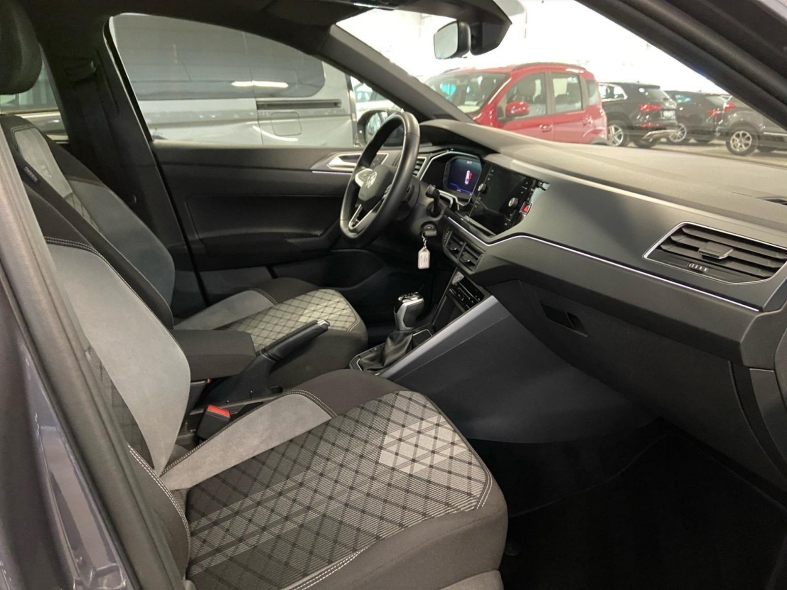 Volkswagen Taigo 1.0 tsi r-line 115cv dsg - 9