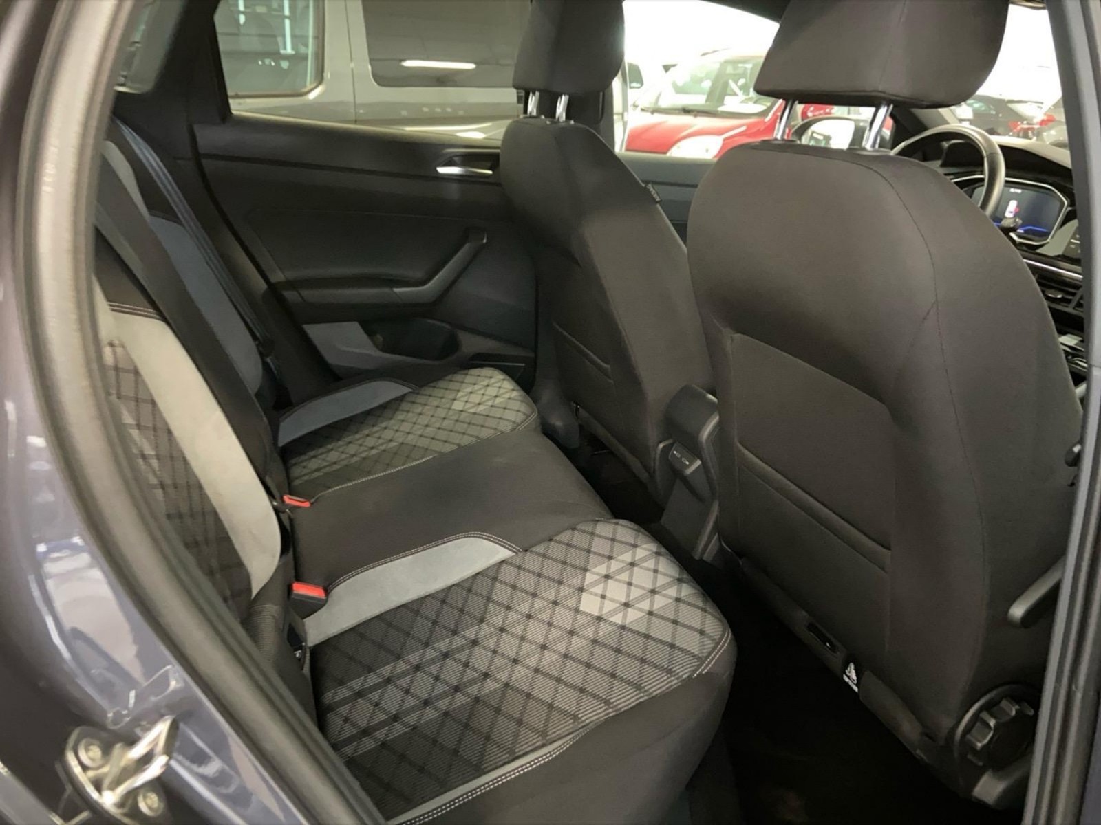 Volkswagen Taigo 1.0 tsi r-line 115cv dsg - 10