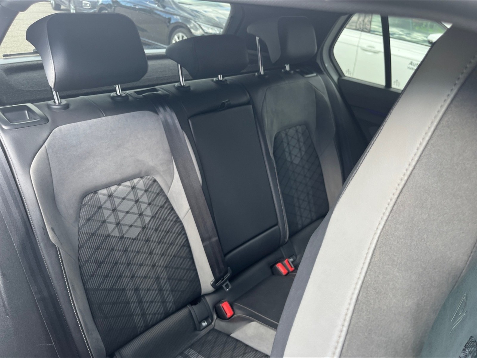 Volkswagen Golf 1.5 etsi evo r-line 150cv dsg - 10