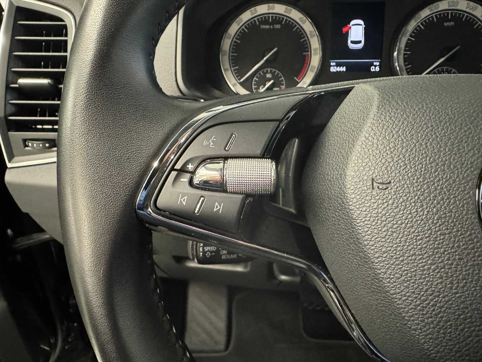 Skoda Karoq 2.0 tdi evo ambition 4x4 150cv dsg - 16