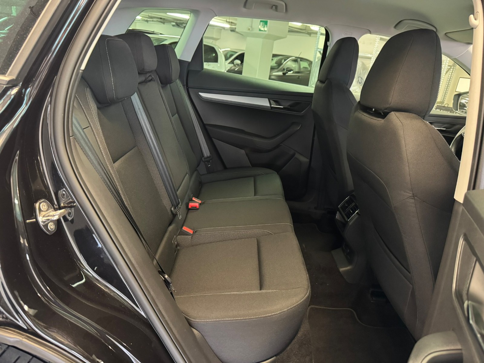 Skoda Karoq 2.0 tdi evo ambition 4x4 150cv dsg - 9