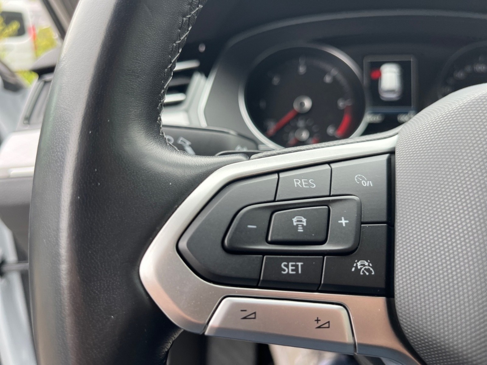 Volkswagen Passat variant 2.0 tdi business 150cv dsg - 14