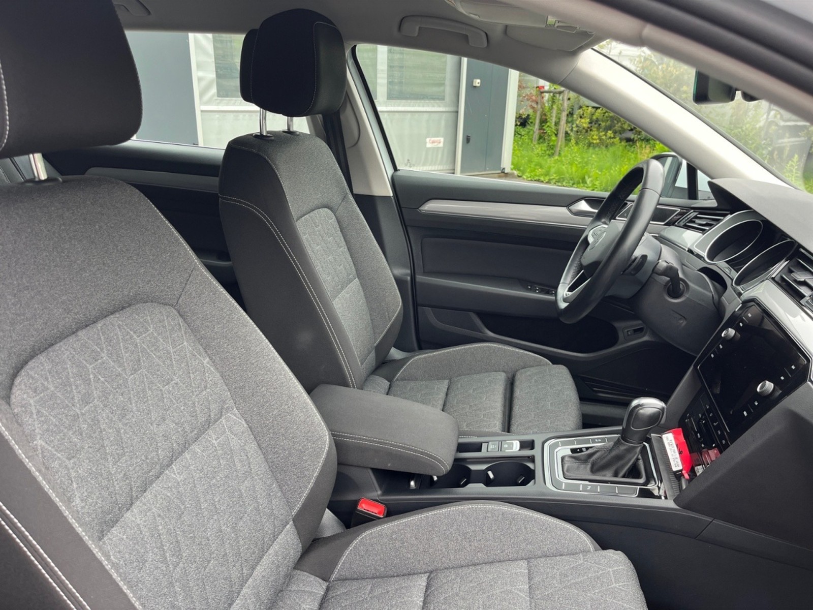 Volkswagen Passat variant 2.0 tdi business 150cv dsg - 9