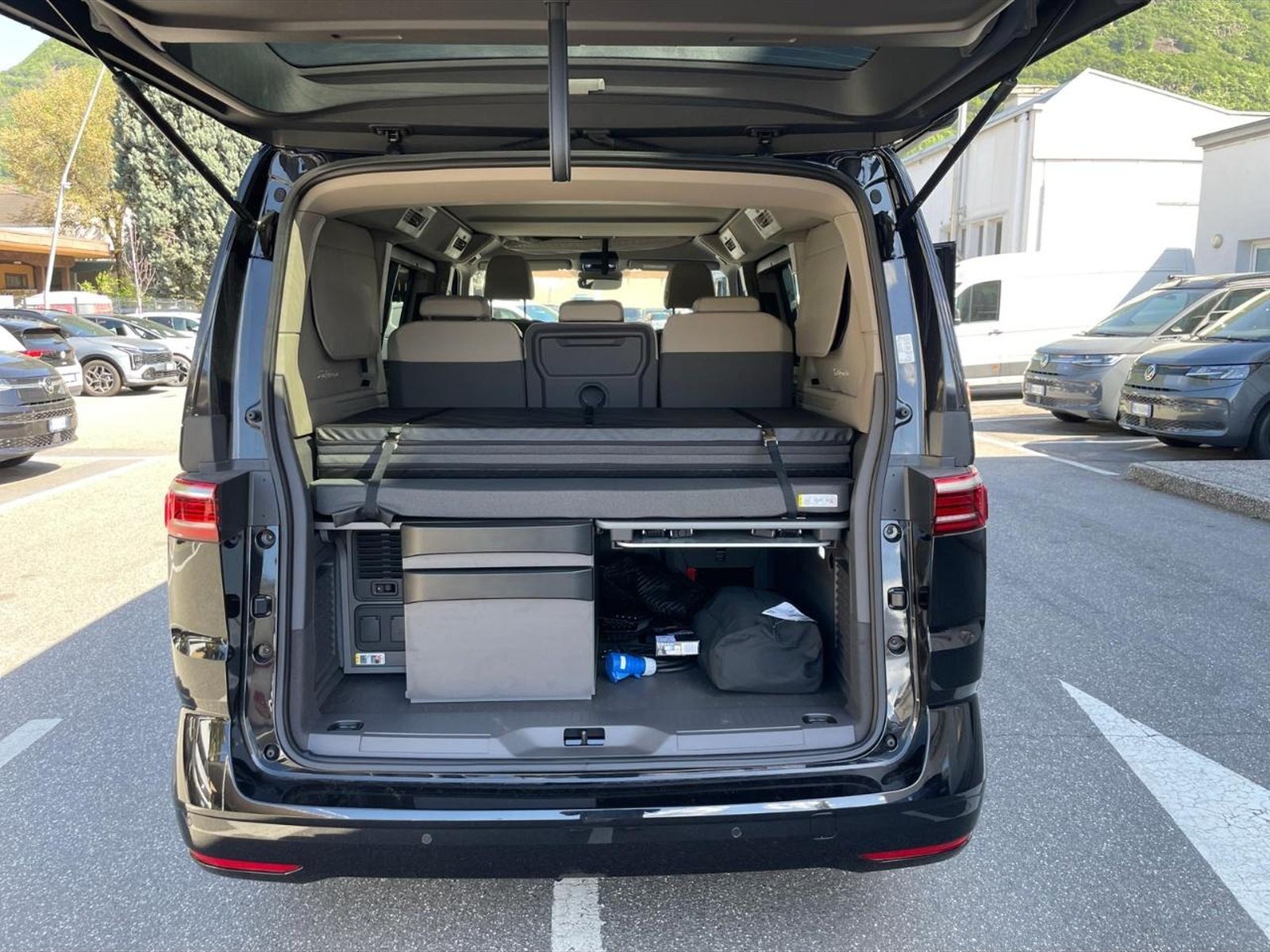 Volkswagen VIC T7 California California T7 2.0 tdi Beach Camper 150cv DSG7 - 7