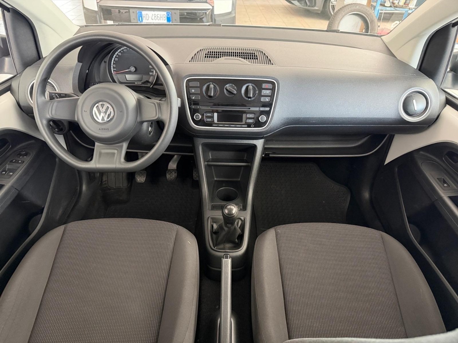 Volkswagen up! 3p 1.0 move 60cv - 7