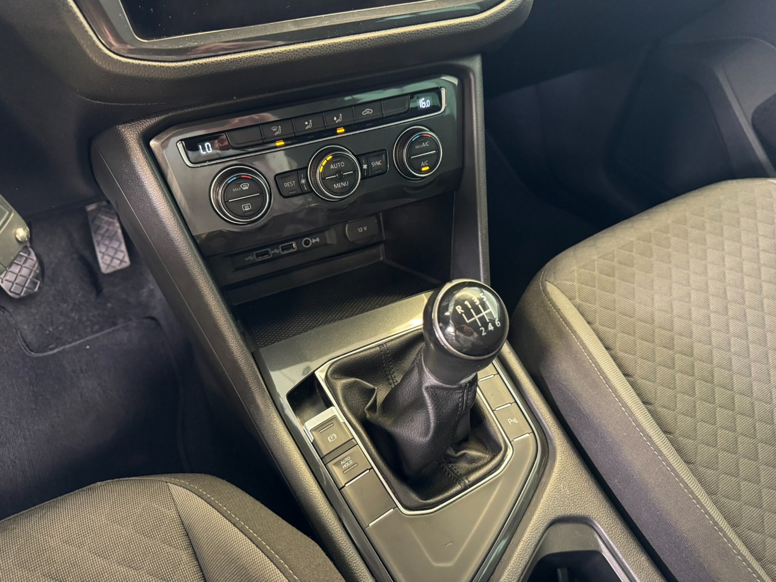 Volkswagen Tiguan 1.6 tdi business 115cv - 20