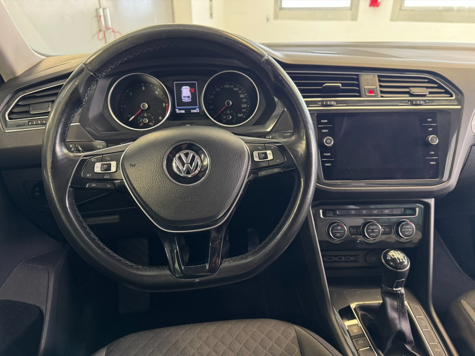 Volkswagen Tiguan 1.6 tdi business 115cv - 8
