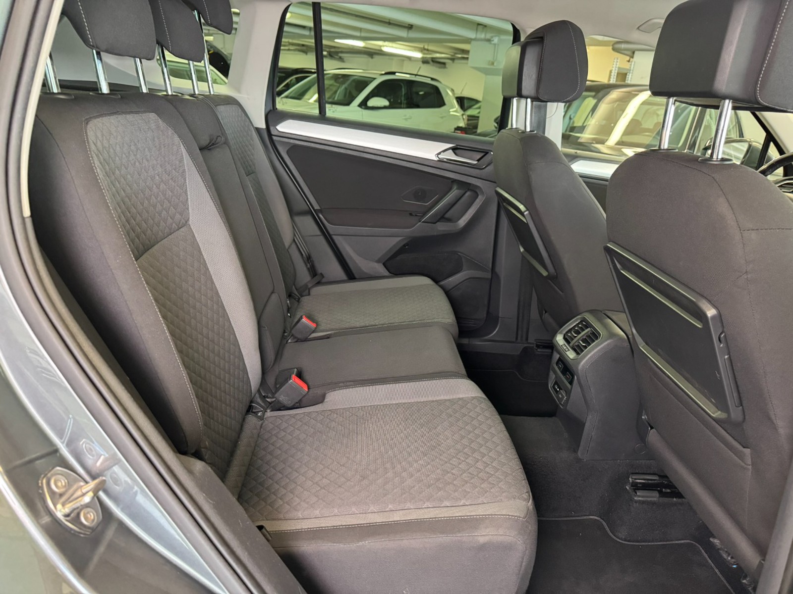 Volkswagen Tiguan 1.6 tdi business 115cv - 10