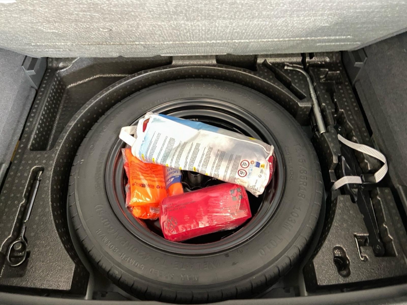 Volkswagen Tiguan 2.0 tdi r-line 150cv dsg - 13