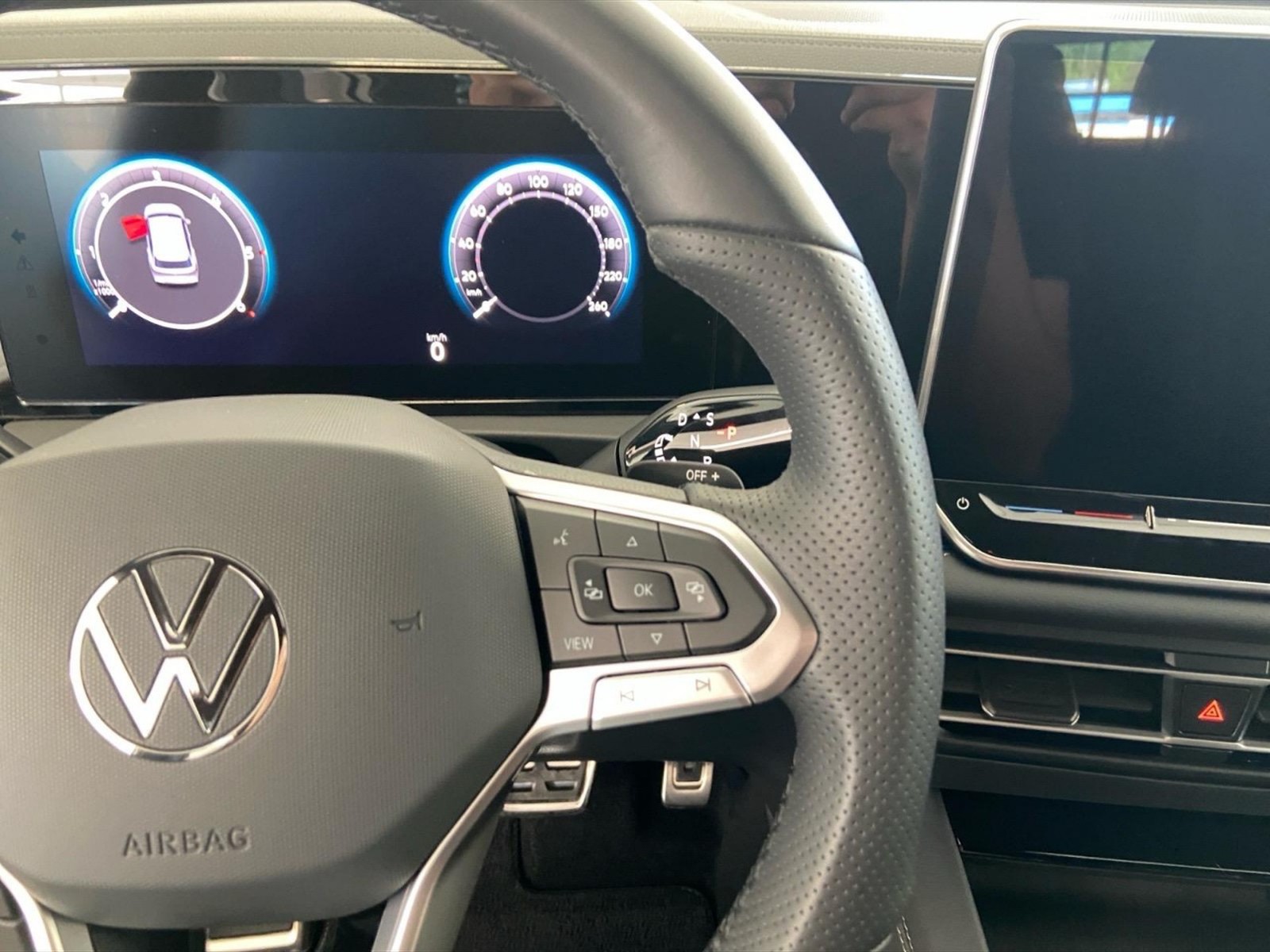 Volkswagen Tiguan 2.0 tdi r-line 150cv dsg - 17