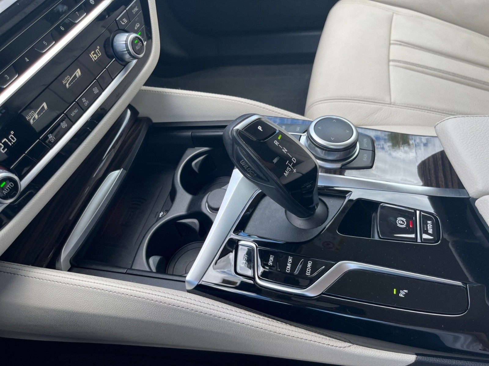 BMW Serie 5 520d touring mhev 48v xdrive luxury auto - 16